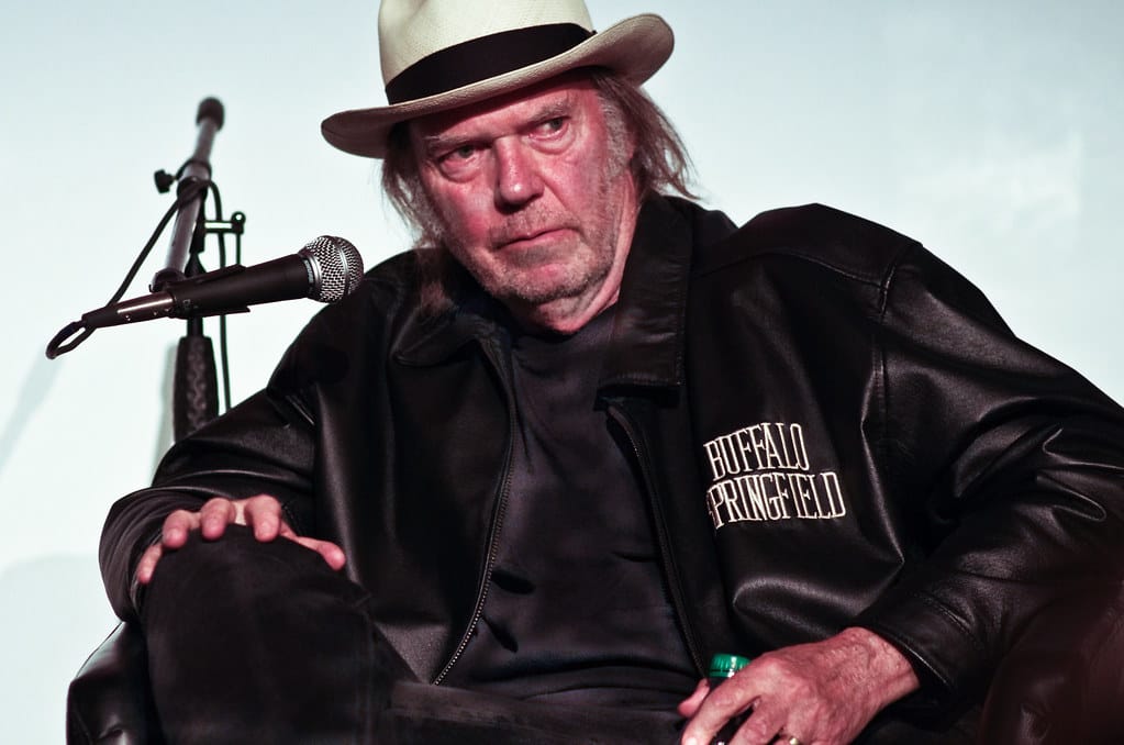 Neil Young Endorses Kamala Harris
